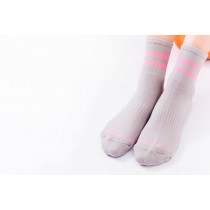 雙線1/2長中筒氣墊襪-淺灰色 W020