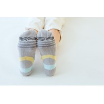 繽紛線條船型機能襪-淺灰色 W003
